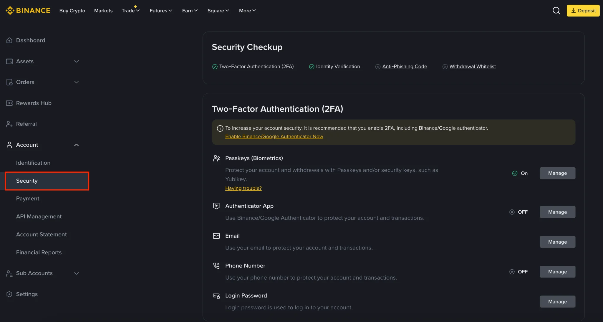 Binance аккаунтунун чыныгы Security барагы; Security Checkup, 2FA, Passkeys, Authenticator App, Anti-Phishing Code жана Withdrawal Whitelist бөлүктөрү көрүнөт